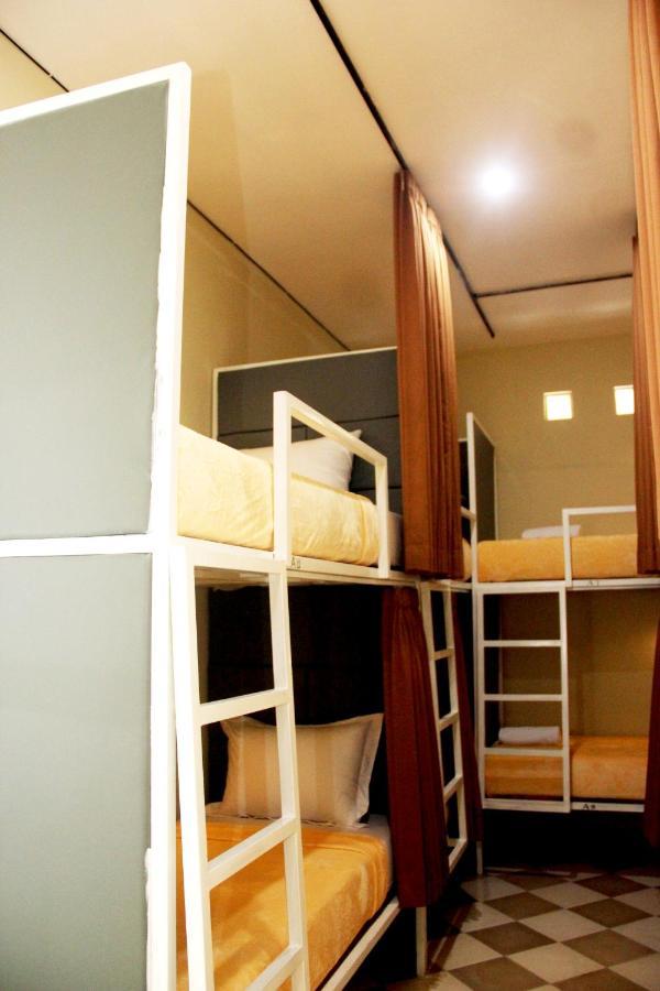 Ala Hostel Семиняк Екстериор снимка